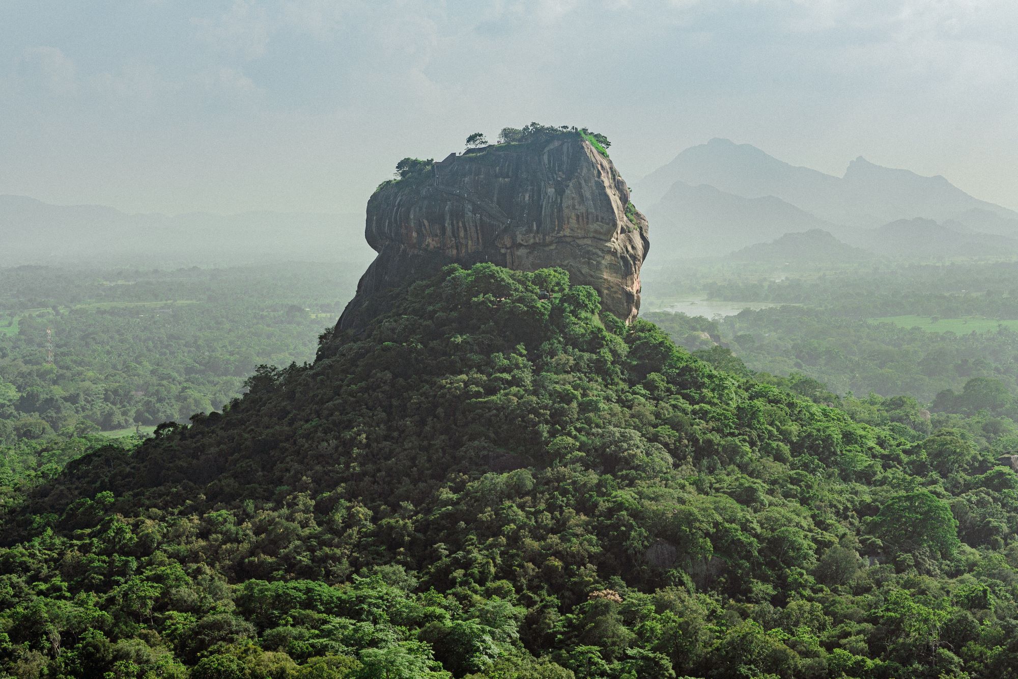 Sri Lanka Highlights: 3 Nights / 4 Days Private Guided Tour with Hotels - Image 1